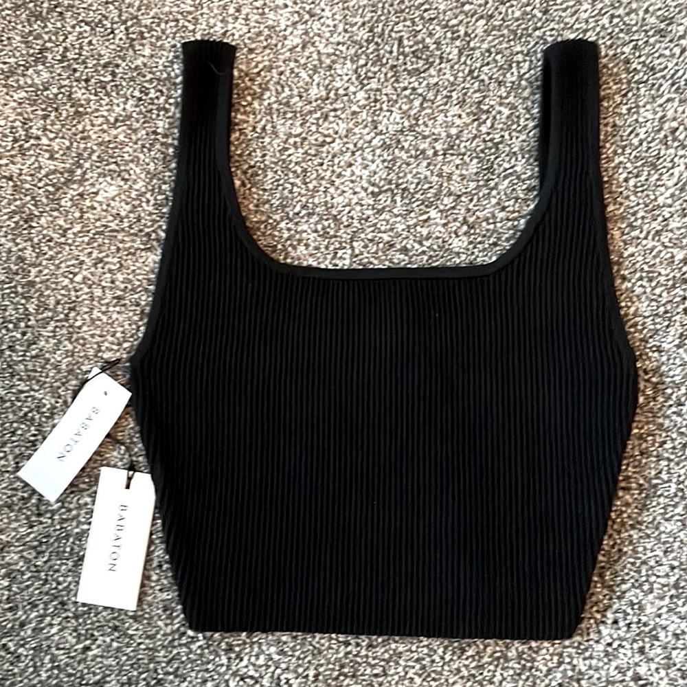 Aritzia Babaton Sculpt Crop Tank